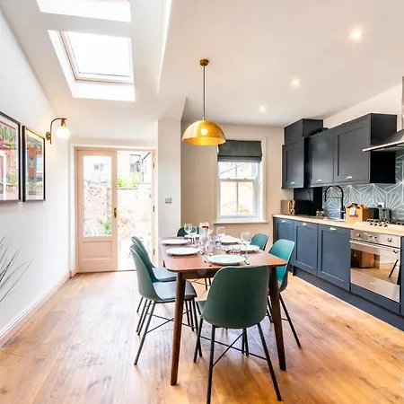 بيت للعطل 8 Kyme Street